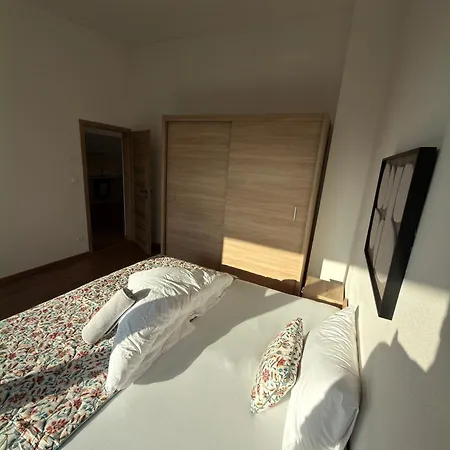 Nadstandardny V Centre S Parkovanim Apartament