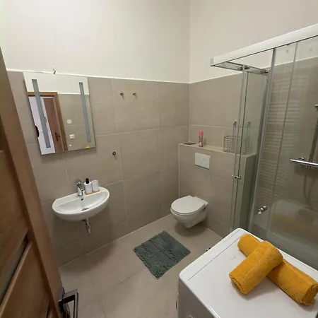 Apartament Nadstandardny V Centre S Parkovanim Żylina