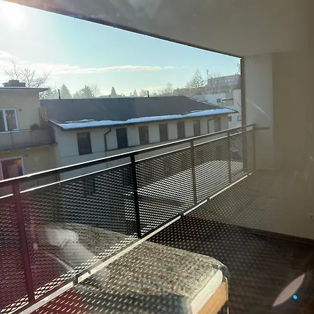 Nadstandardny V Centre S Parkovanim Appartement *