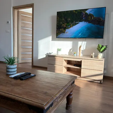 Appartement Nadstandardny V Centre S Parkovanim