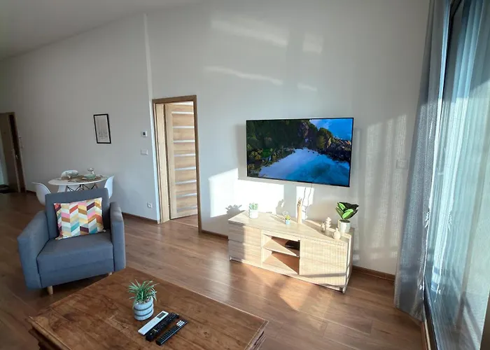 Nadstandardny V Centre S Parkovanim 아파트 질리나