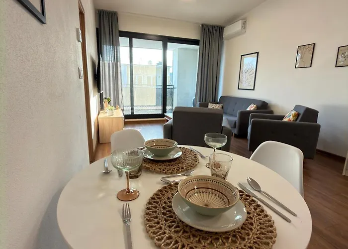 Nadstandardny V Centre S Parkovanim 질리나